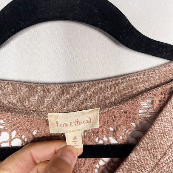 Hem & Thread M Orange Rust Heather Lace Inset Back VNeck Pullover Sweatshirt - Picture 8 of 10